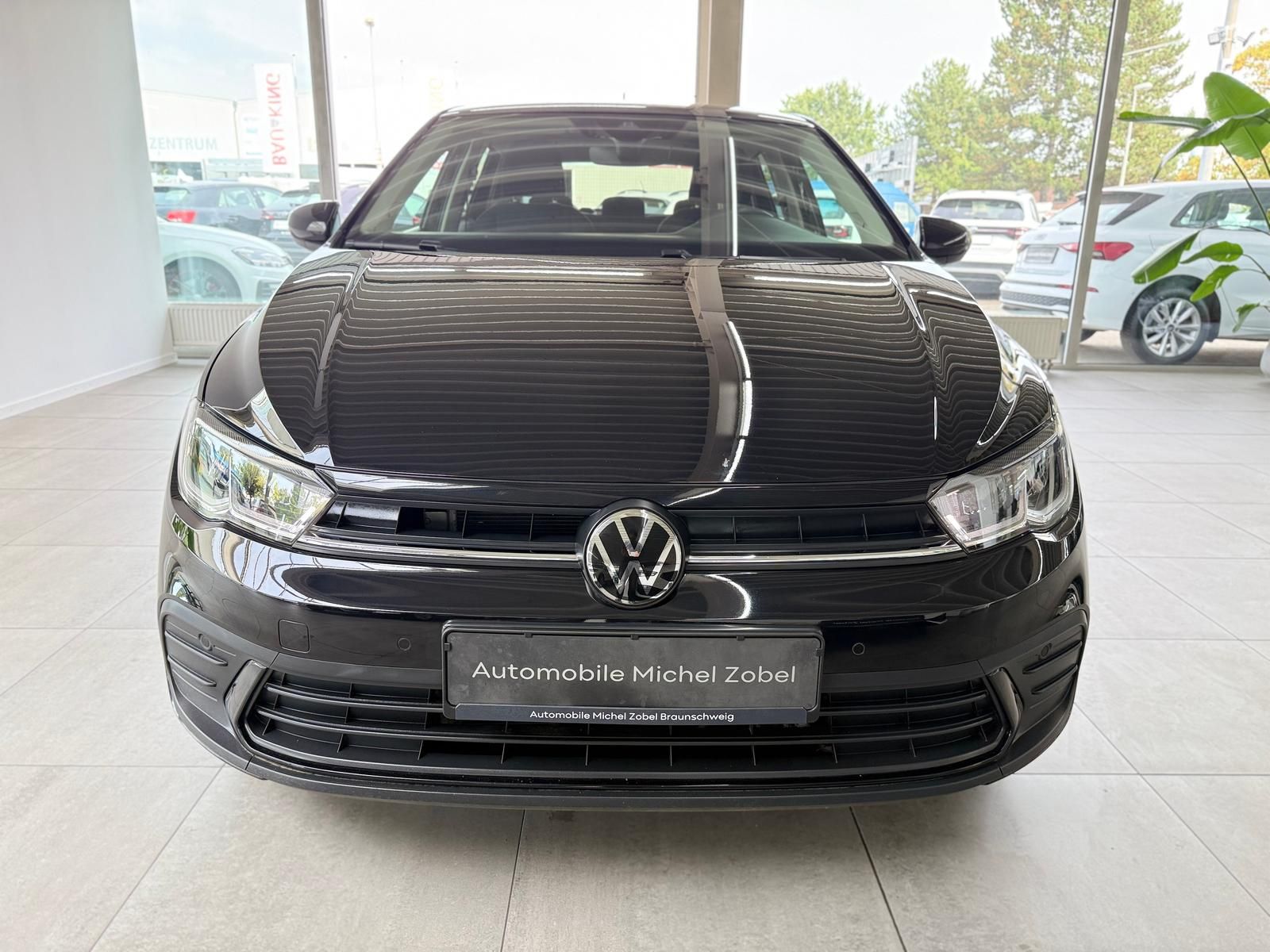 Volkswagen Polo 2023 г. Чёрный, пробег 52400 км