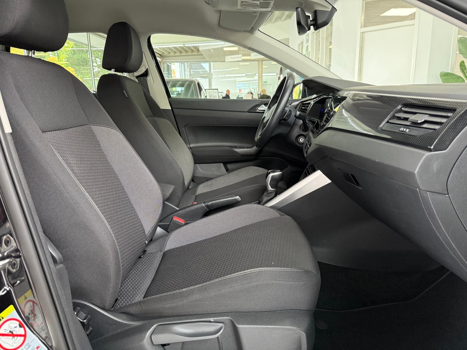 Volkswagen Polo 2023 г. Чёрный, пробег 52400 км