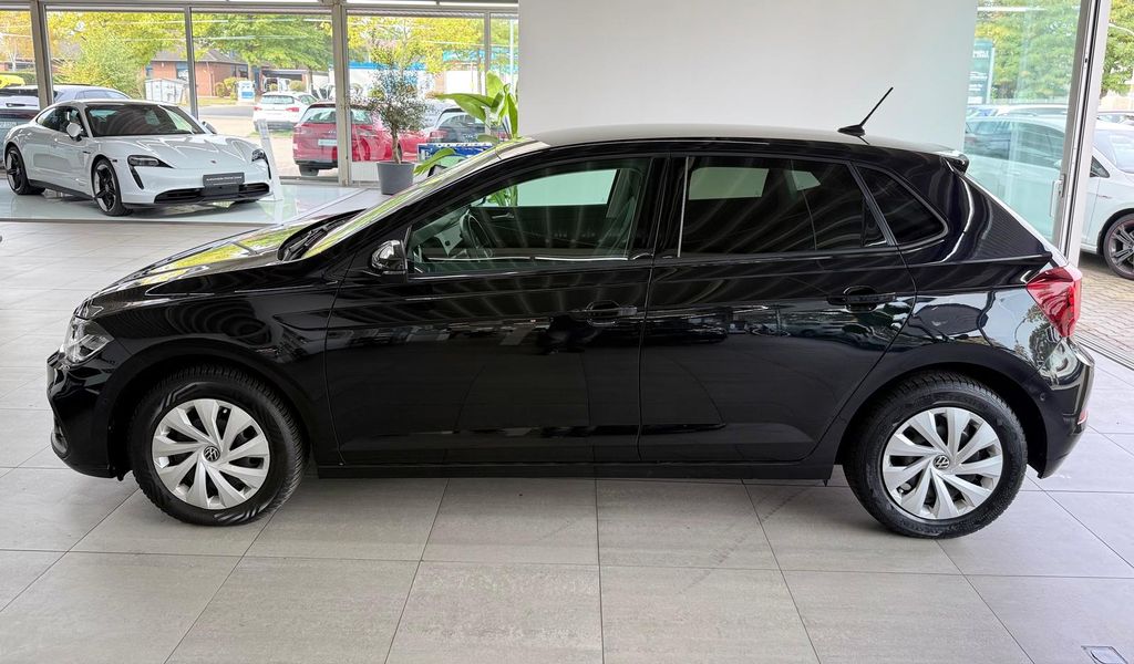 Volkswagen Polo 2023 г. Чёрный, пробег 52400 км