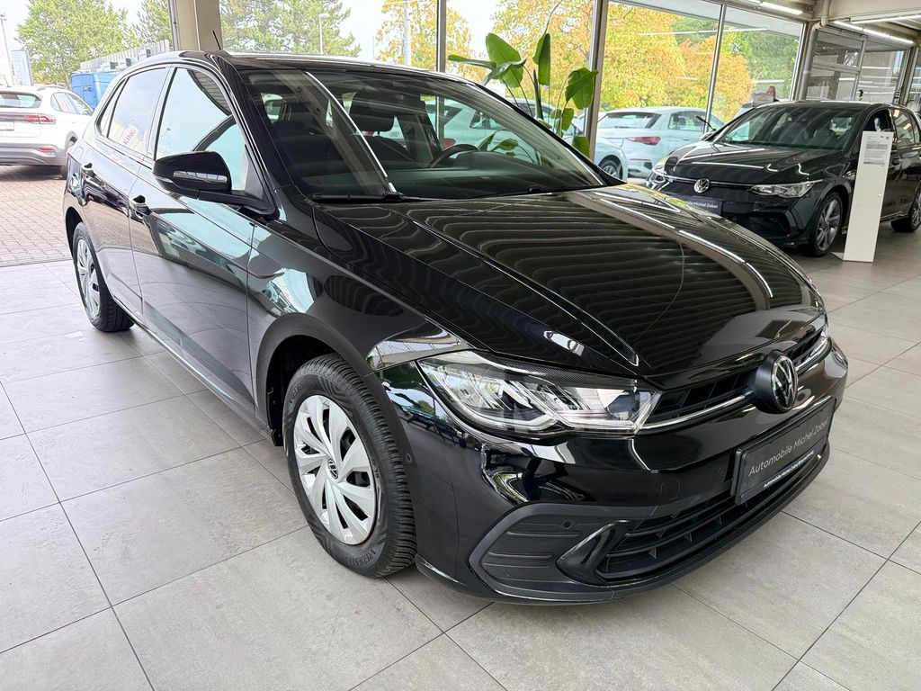Volkswagen Polo 2023 г. Чёрный, пробег 52400 км