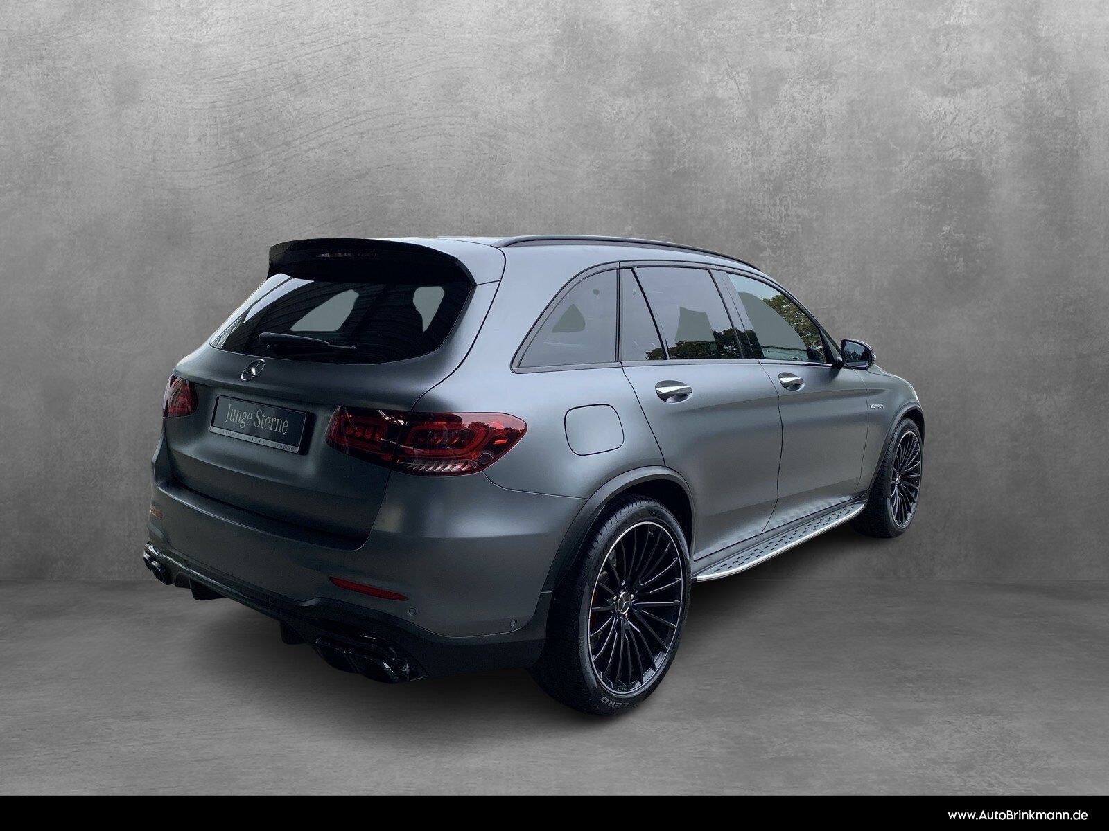 Mercedes-Benz GLC 63 AMG 2022 г. Серый, пробег 21989 км