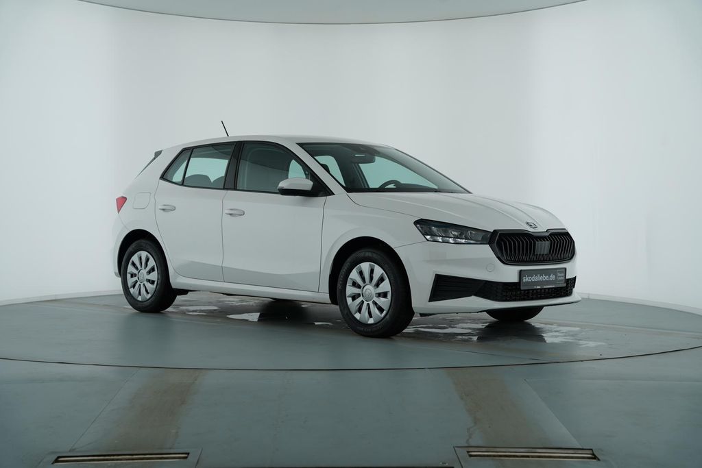 Skoda Fabia 2022 г. Белый, пробег 56896 км