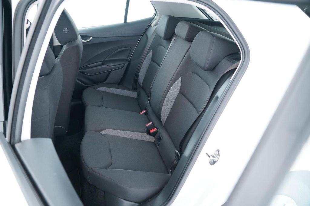 Skoda Fabia 2022 г. Белый, пробег 56896 км