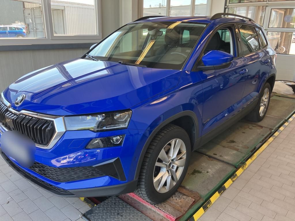Skoda Karoq 2023 г. Синий, пробег 57611 км