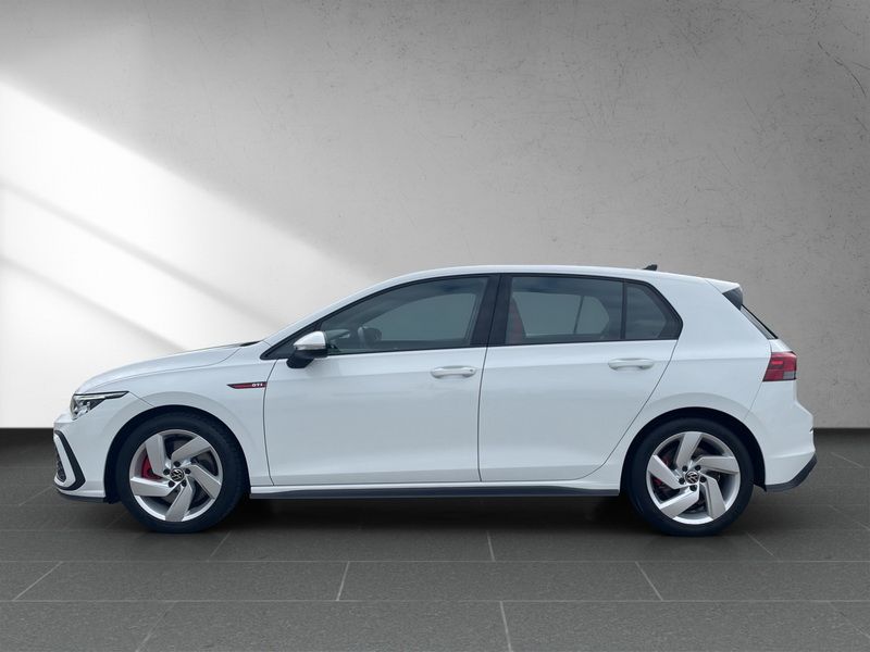 Volkswagen Golf 2022 г. Белый, пробег 41025 км