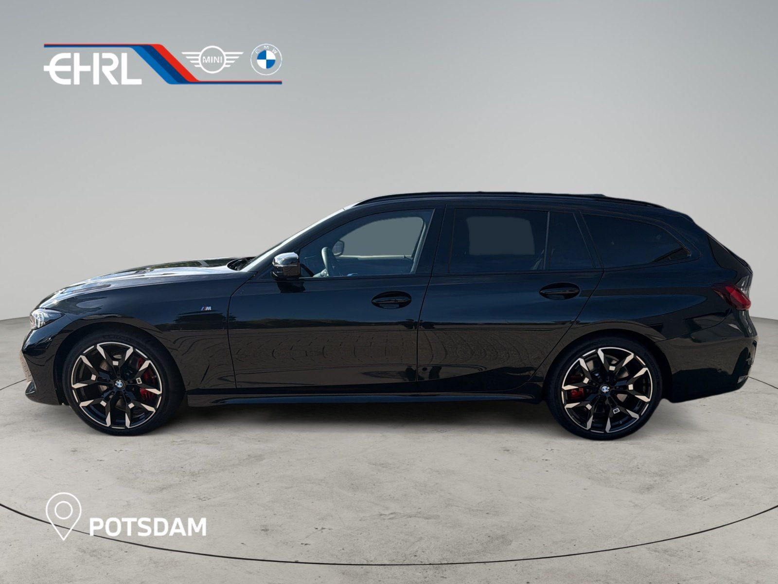 BMW 330 2026 г. Чёрный, пробег 7443 км