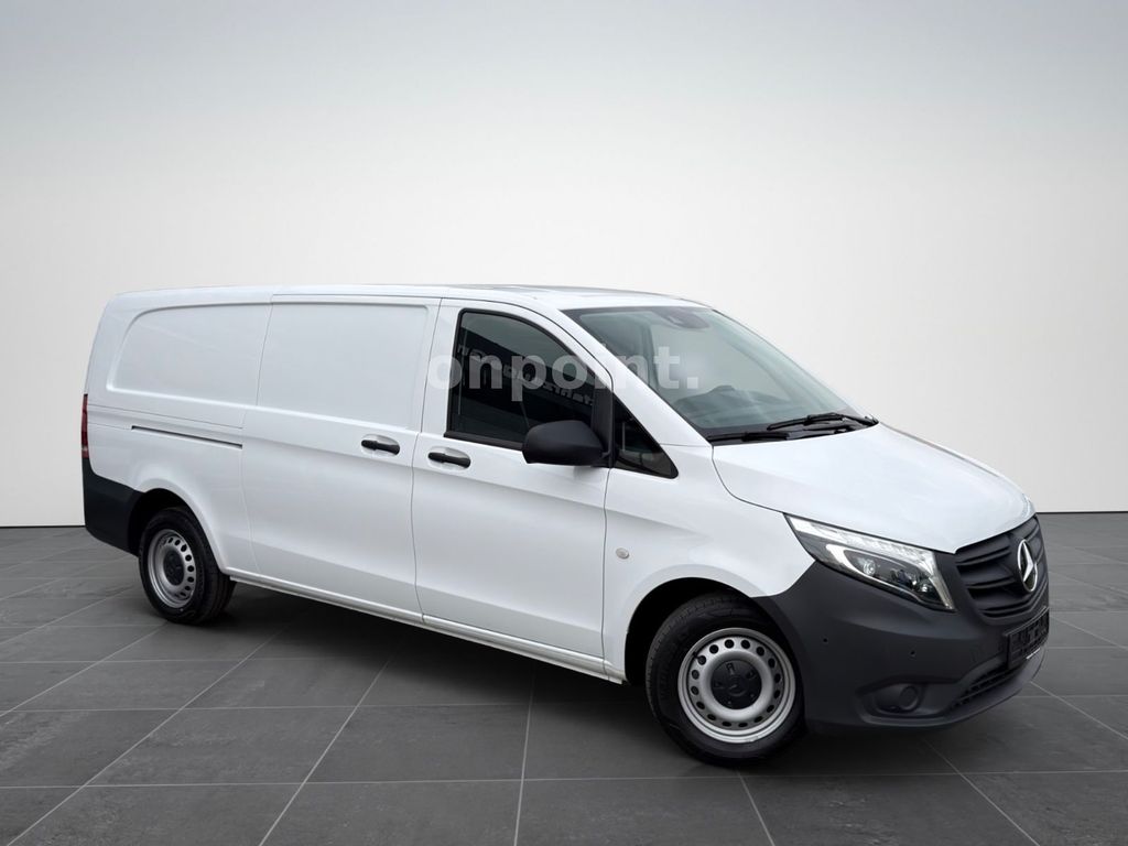 Mercedes-Benz Vito 2022 г. Белый, пробег 37000 км