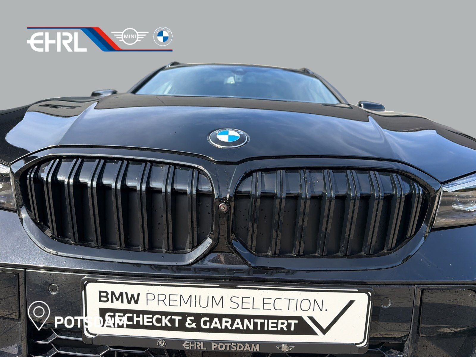 BMW 330 2026 г. Чёрный, пробег 4033 км