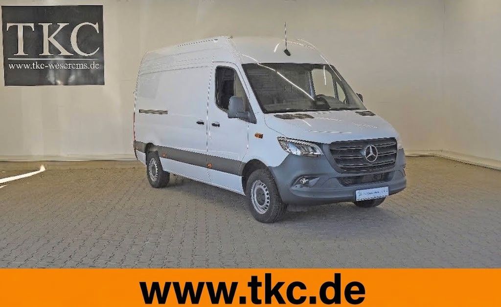 Mercedes-Benz SPRINTER 2024 г. Белый, пробег 57171 км