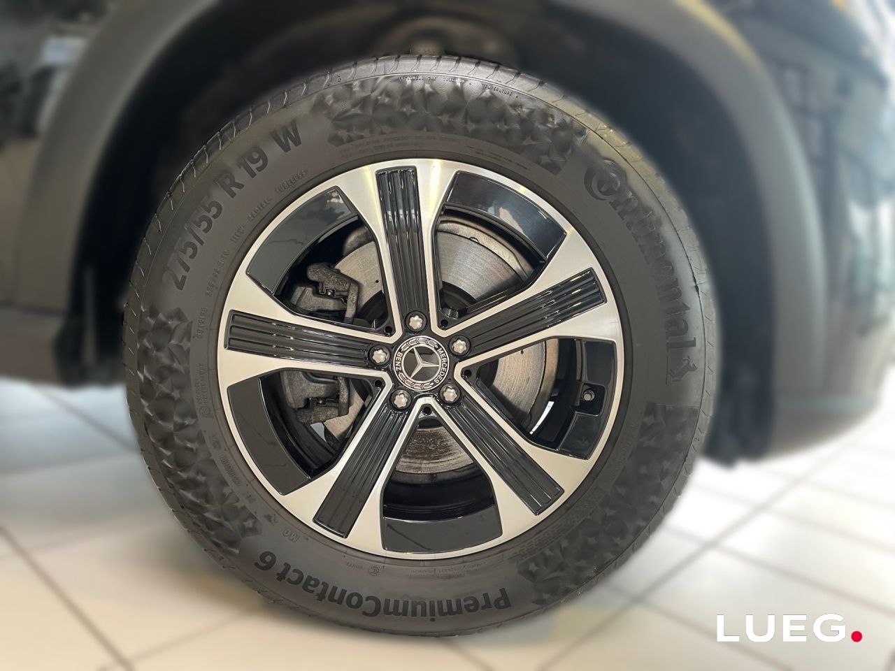 Mercedes-Benz GLE 300 2025 г. Чёрный, пробег 14177 км