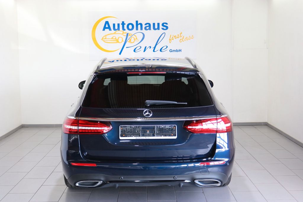 Mercedes-Benz E 400 2023 г. Синий, пробег 48000 км