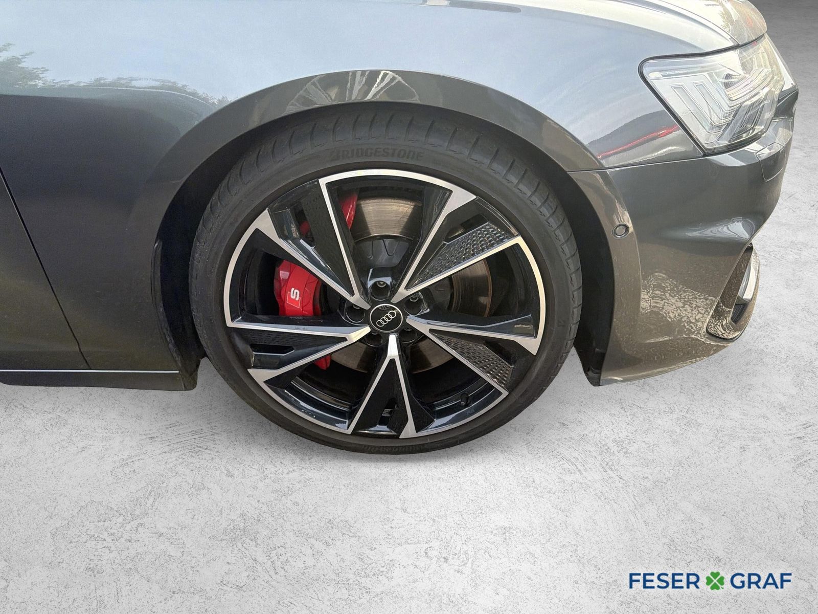 Audi S6 2023 г. Серый, пробег 55490 км