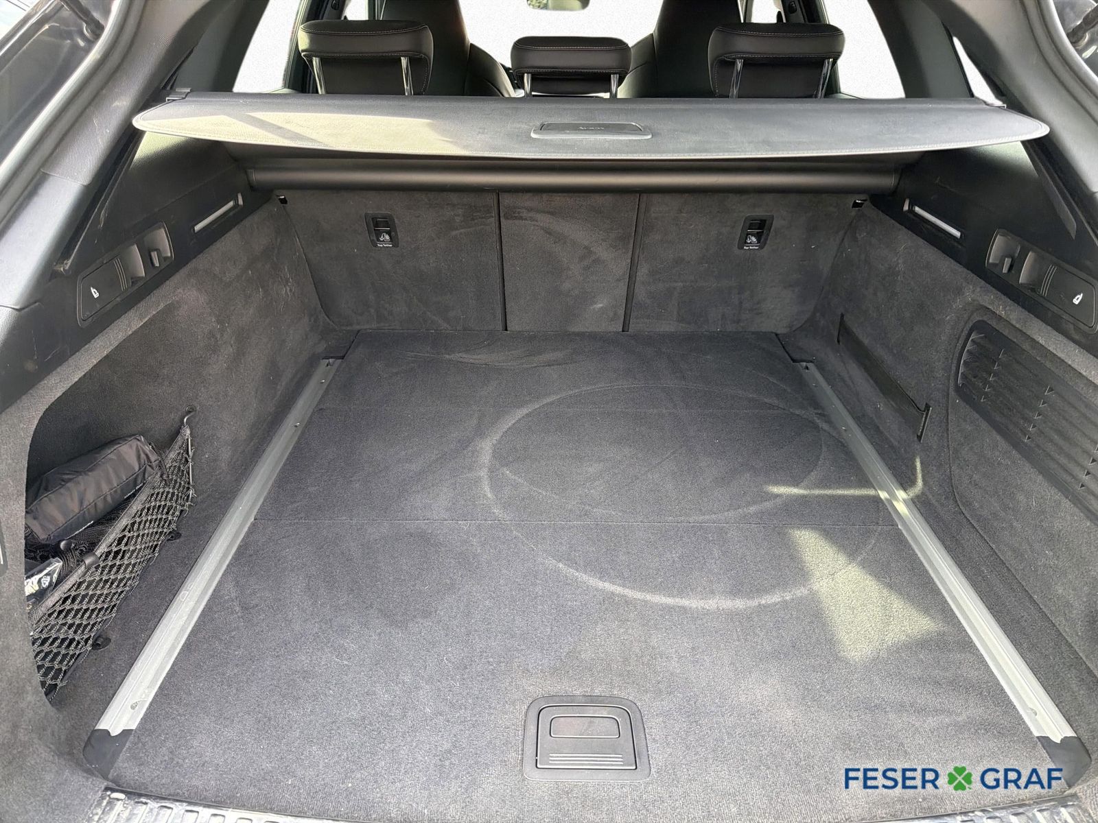 Audi S6 2023 г. Серый, пробег 55490 км