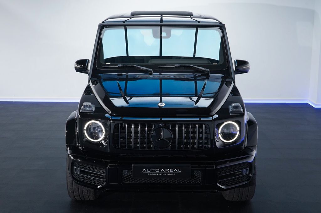 Mercedes-Benz G 63 AMG 2023 г. Чёрный, пробег 8400 км