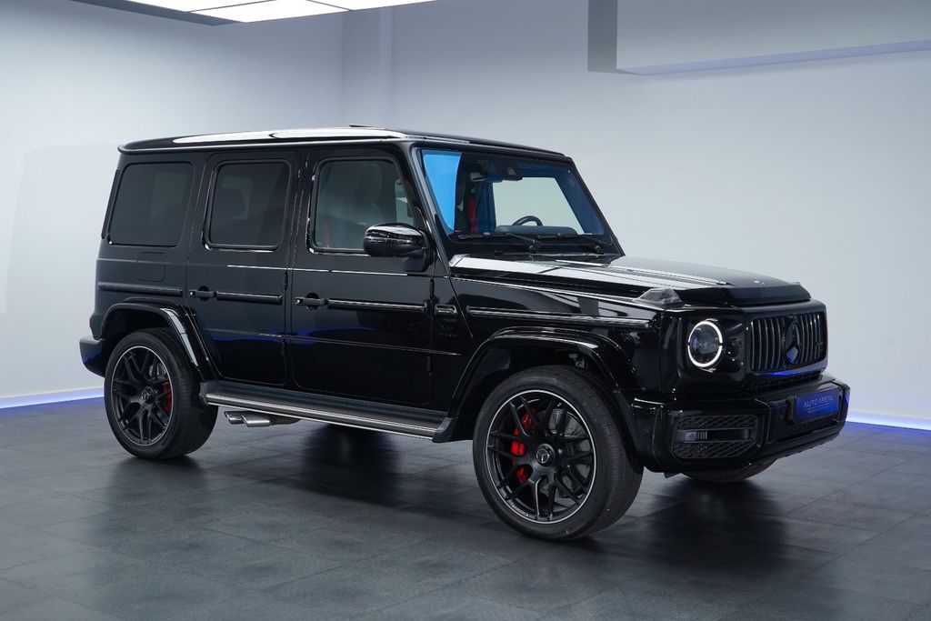 Mercedes-Benz G 63 AMG 2023 г. Чёрный, пробег 8400 км