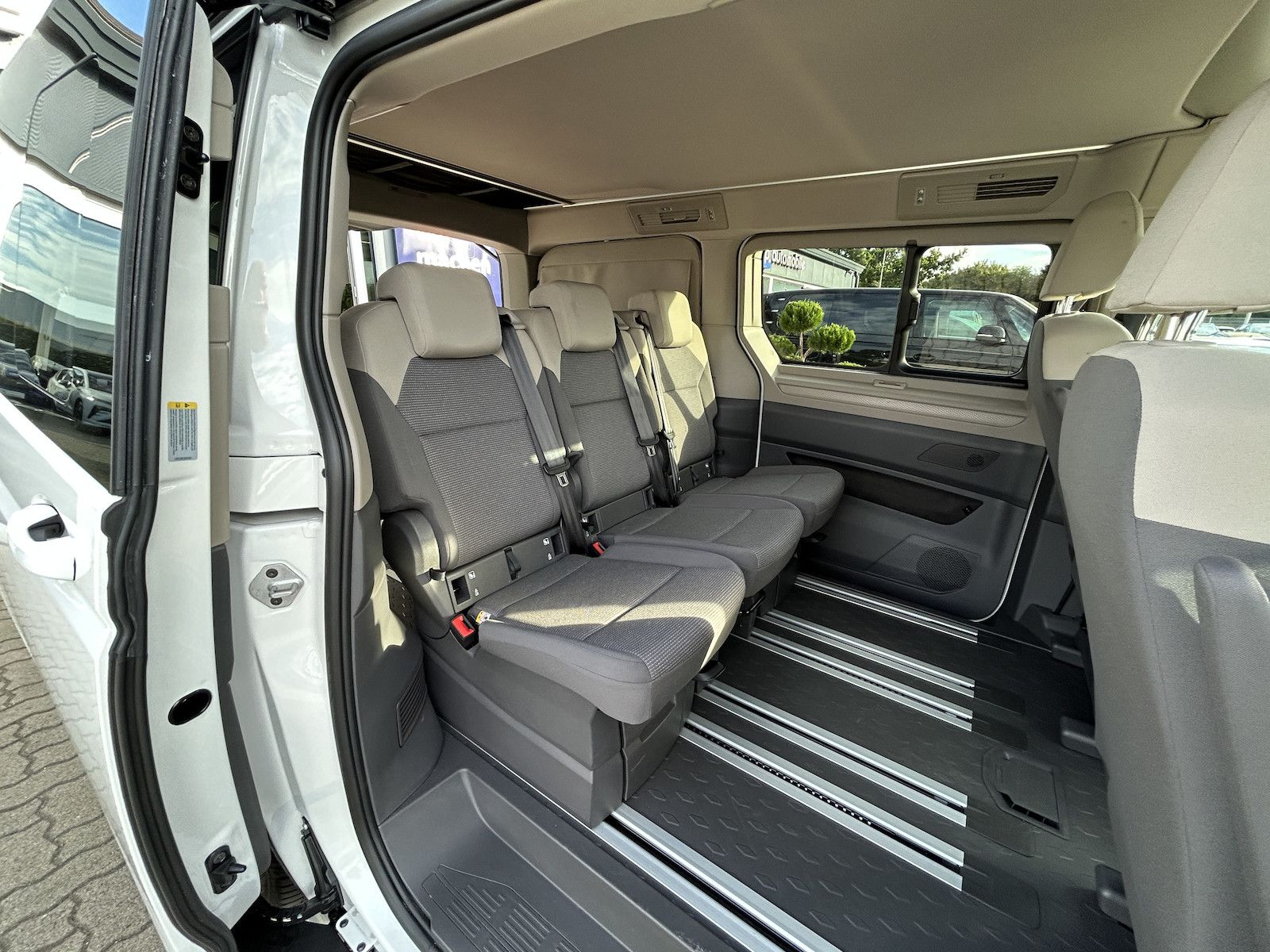Volkswagen T7 CALIFORNIA 2025 г. Белый, пробег 12361 км