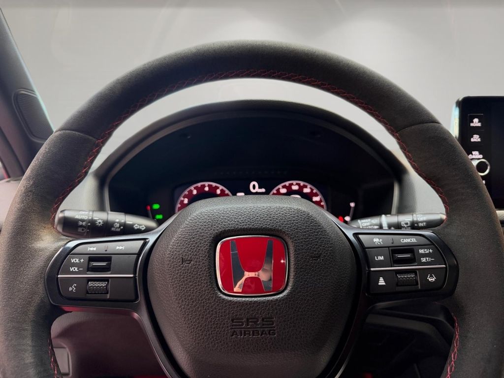 Honda Civic 2023 г. Красный, пробег 55124 км