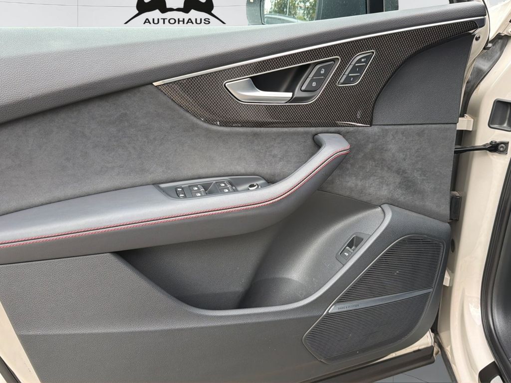 Audi SQ7 2023 г. Золотистый, пробег 26700 км