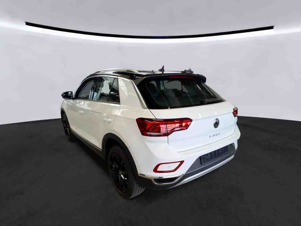 Volkswagen T-Roc 2023 г. Белый, пробег 42900 км
