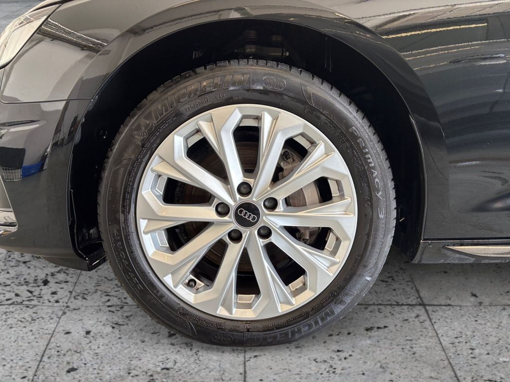 Audi A4 2022 г. Чёрный, пробег 50891 км