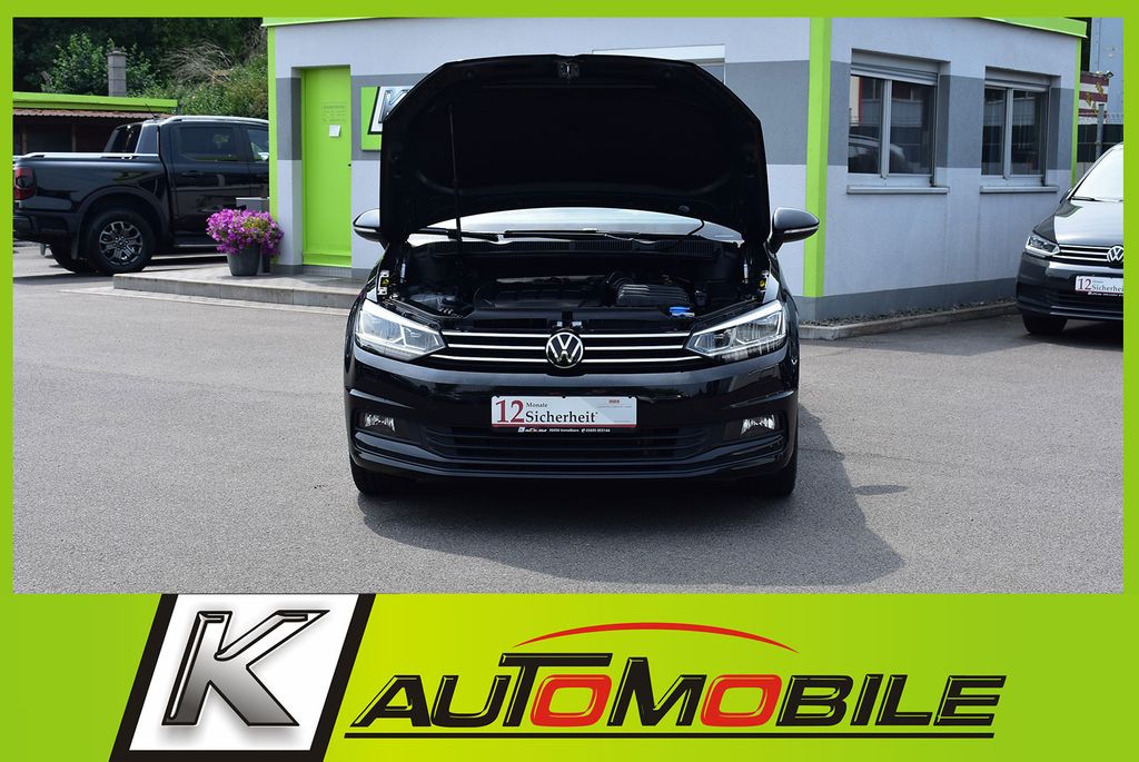 Volkswagen Touran 2023 г. Чёрный, пробег 38917 км