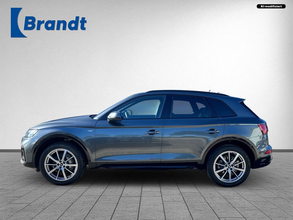 Audi Q5 2023 г. Серый, пробег 45340 км