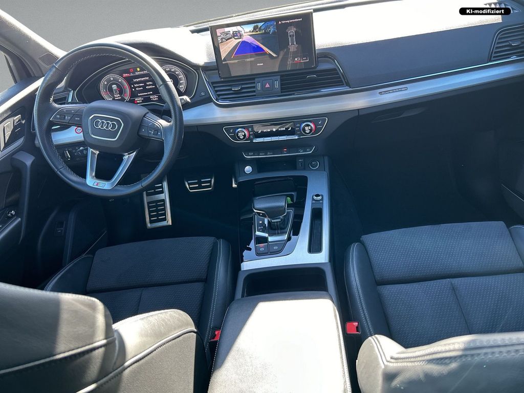 Audi Q5 2023 г. Серый, пробег 45340 км
