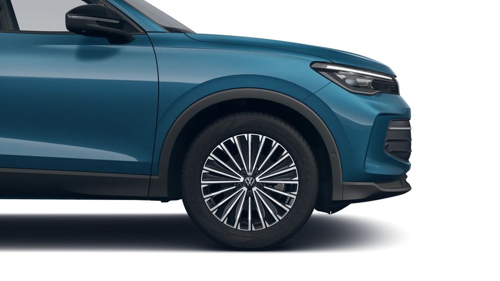 Volkswagen Tiguan 2025 г. Синий, пробег 25300 км