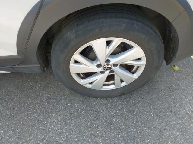 Volkswagen Taigo 2022 г. Серый, пробег 38064 км