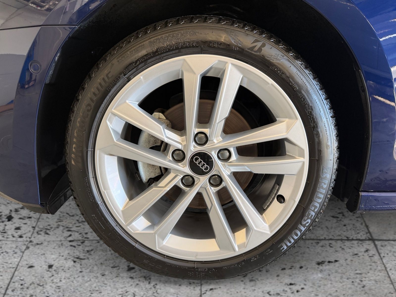 Audi A3 2023 г. Синий, пробег 40342 км