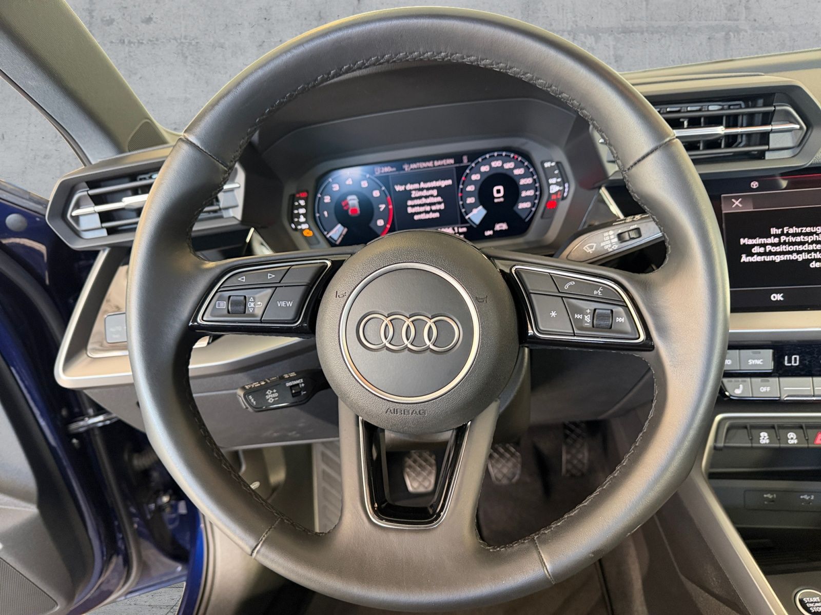 Audi A3 2023 г. Синий, пробег 40342 км