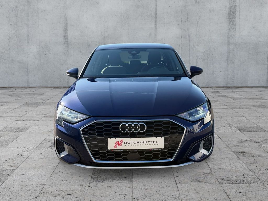 Audi A3 2023 г. Синий, пробег 40342 км