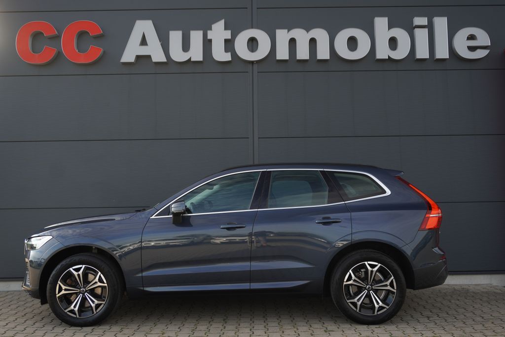 Volvo XC60 2022 г. Синий, пробег 53900 км