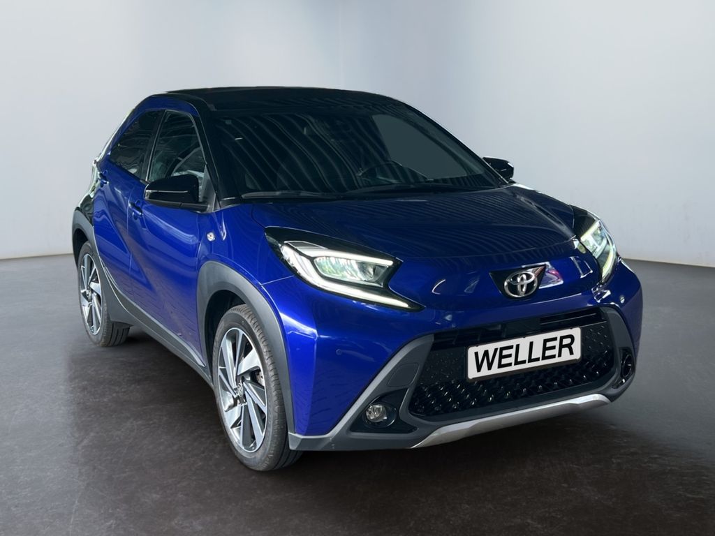 Toyota AYGO (X) 2022 г. Синий, пробег 38113 км