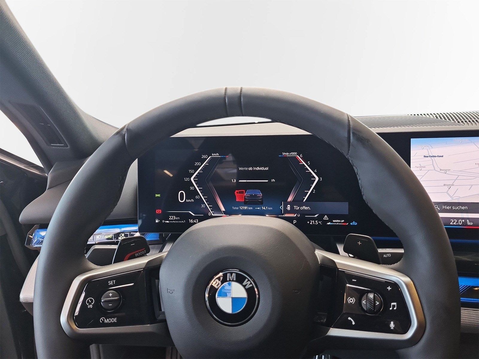 BMW 520 2026 г. Чёрный, пробег 12200 км