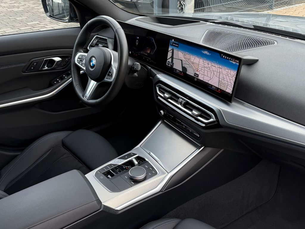 BMW 320 2024 г. Серый, пробег 35400 км