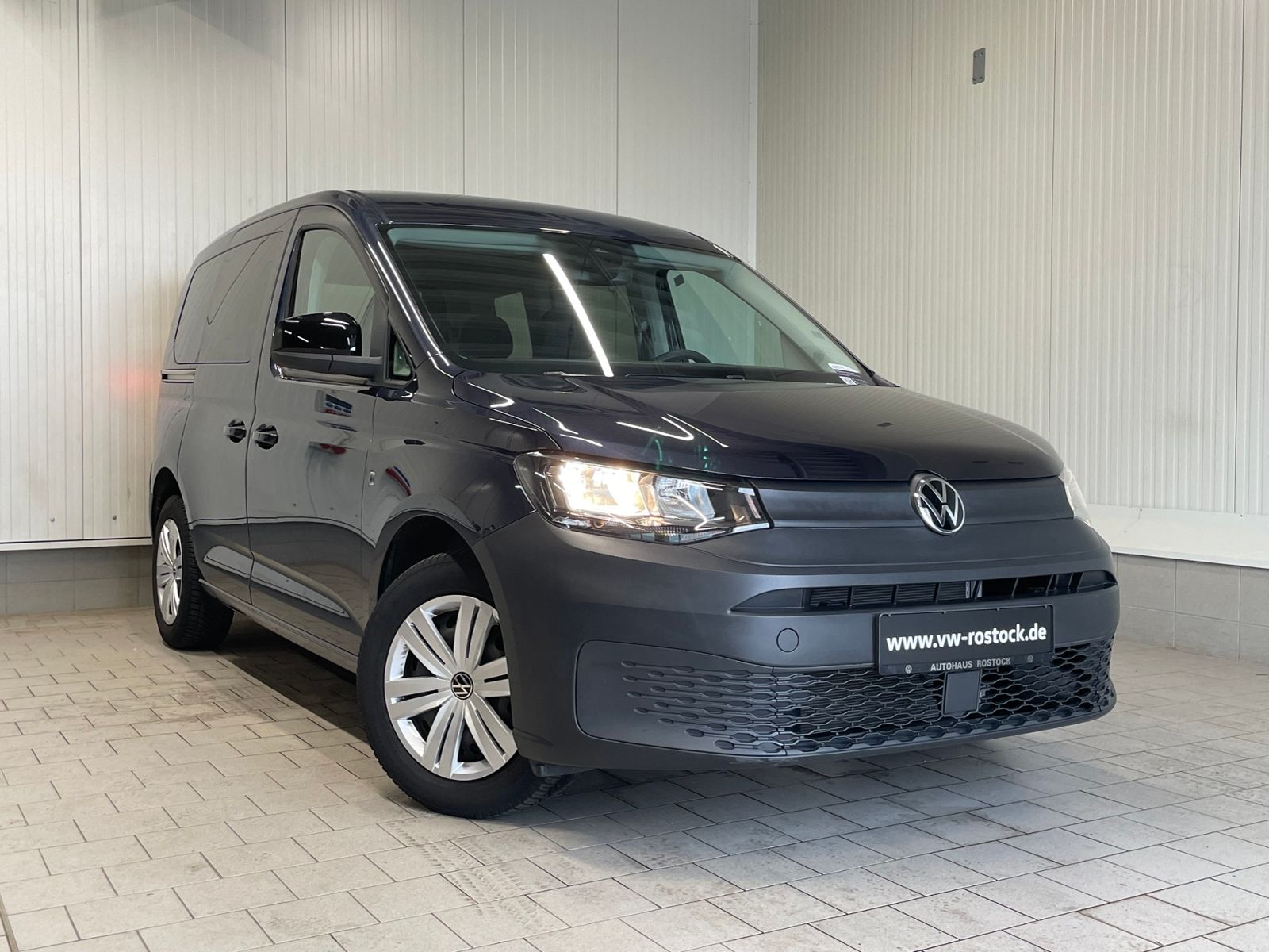 Volkswagen Caddy 2022 г. Синий, пробег 17800 км