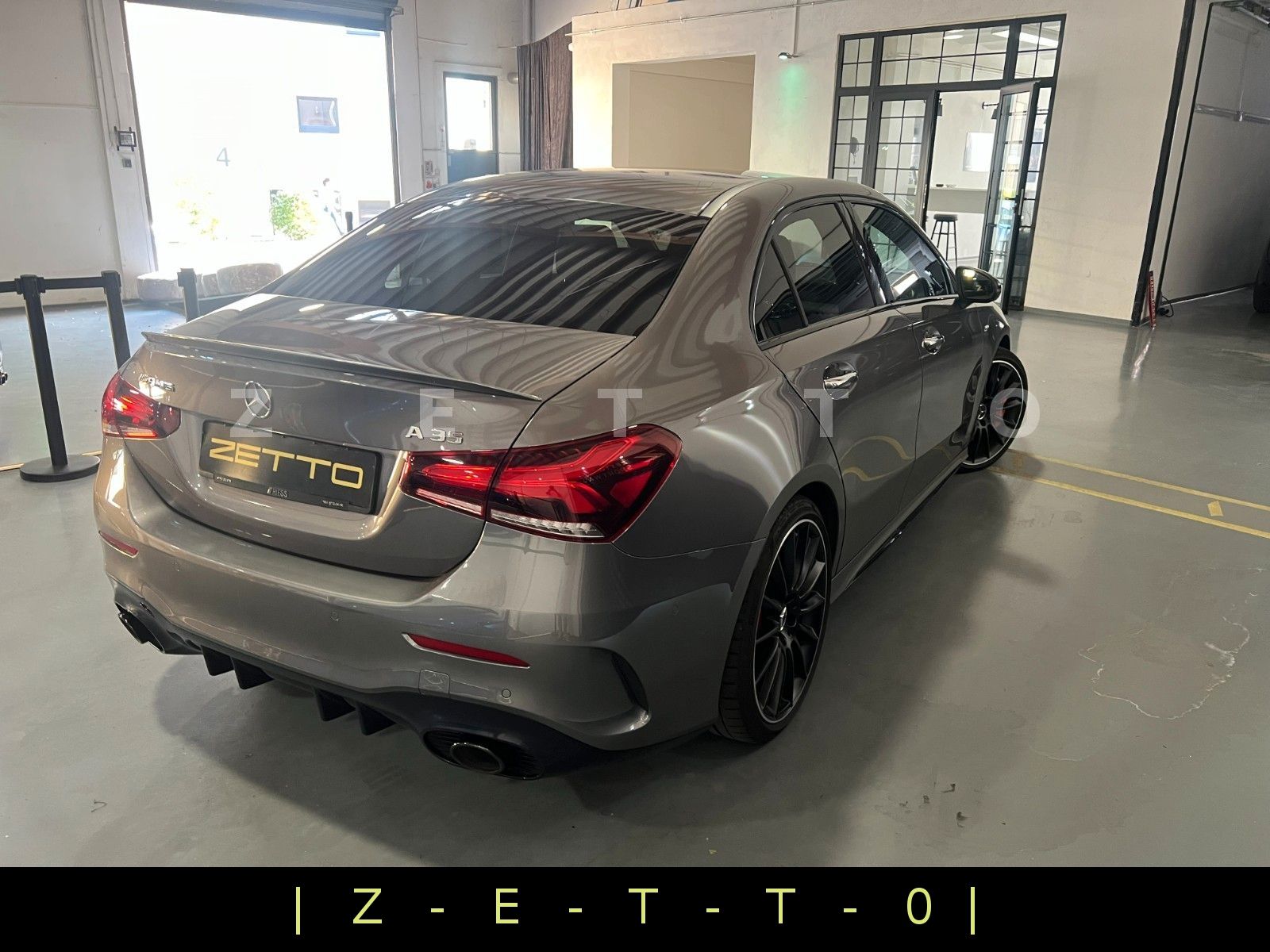Mercedes-Benz A 35 AMG 2022 г. Серый, пробег 41500 км