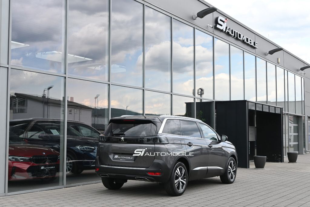 Peugeot 5008 2023 г. Серый, пробег 59000 км