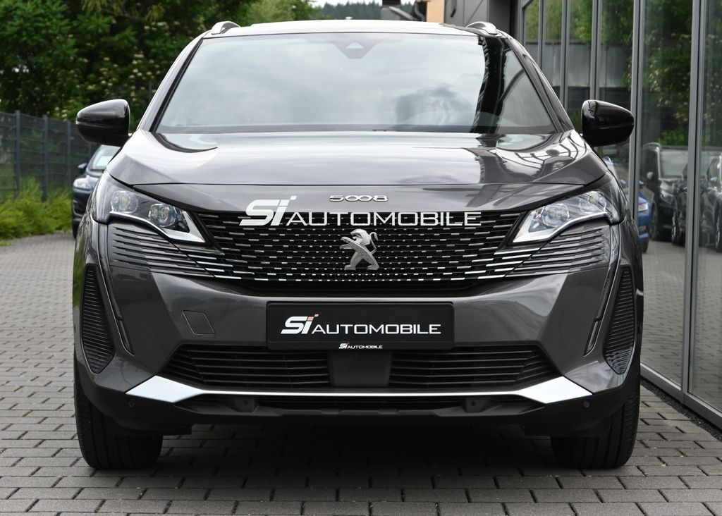 Peugeot 5008 2023 г. Серый, пробег 59000 км