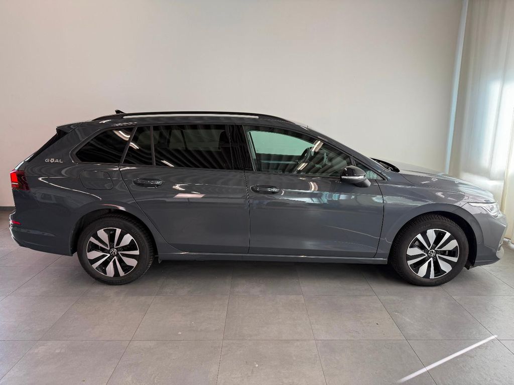 Volkswagen Golf 2024 г. Серый, пробег 47387 км