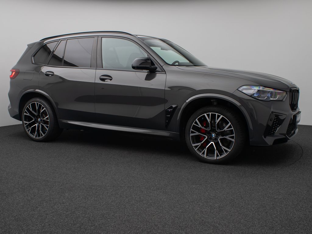 BMW X5 M 2023 г. Серый, пробег 54175 км