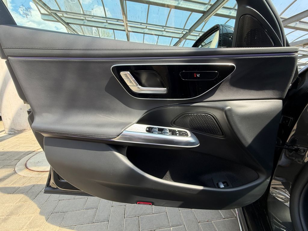 Mercedes-Benz E 220 2025 г. Серый, пробег 31893 км