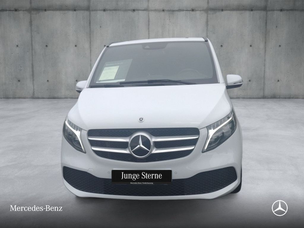 Mercedes-Benz V 250 2023 г. Белый, пробег 58175 км