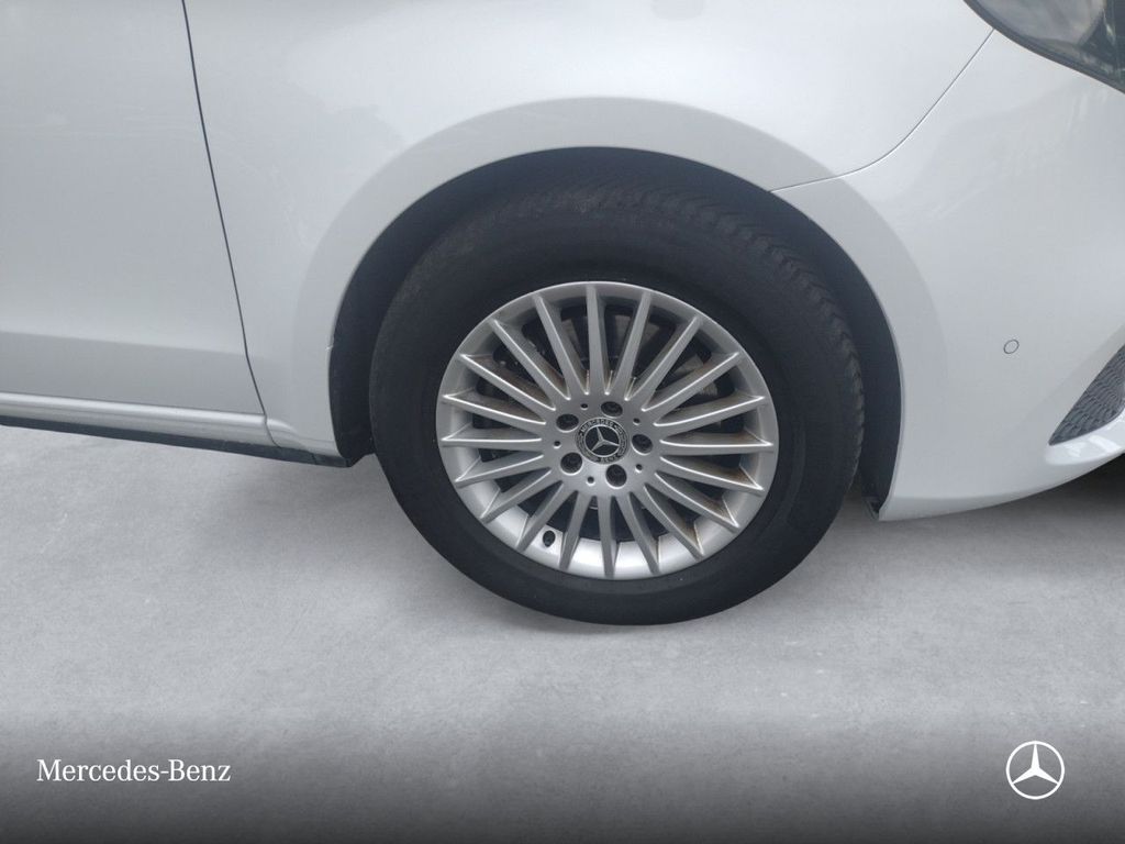 Mercedes-Benz V 250 2023 г. Белый, пробег 58175 км