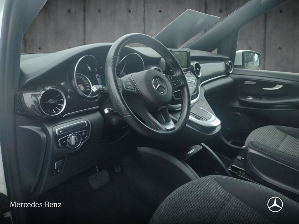 Mercedes-Benz V 250 2023 г. Белый, пробег 58175 км