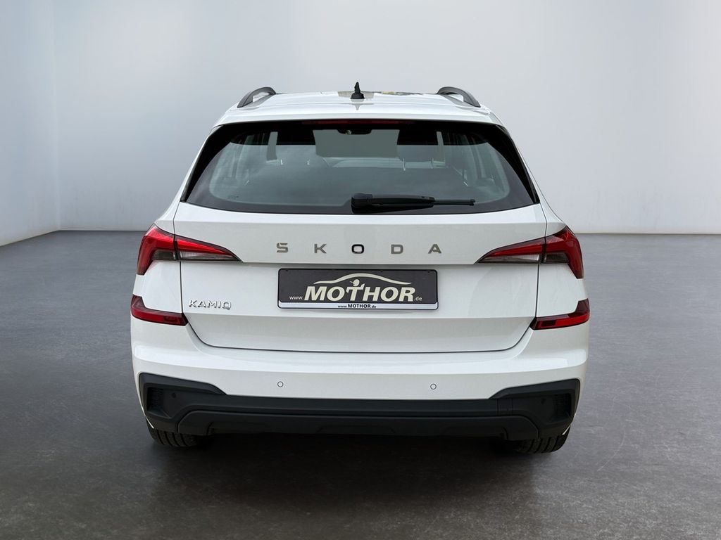 Skoda Kamiq 2024 г. Белый, пробег 31616 км