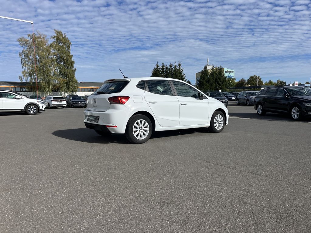 SEAT Ibiza 2022 г. Белый, пробег 38988 км
