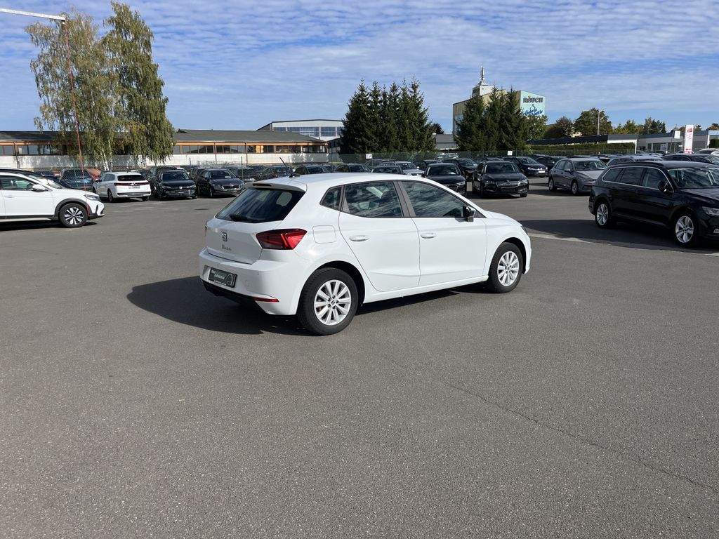 SEAT Ibiza 2022 г. Белый, пробег 38988 км