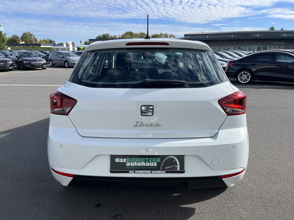 SEAT Ibiza 2022 г. Белый, пробег 38988 км